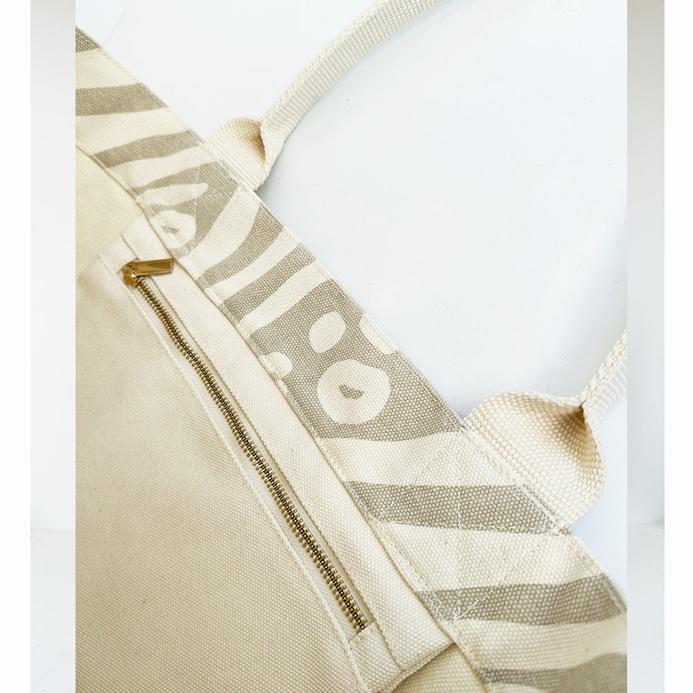 THE LIVE & LOVE TOTE – Lilibridge