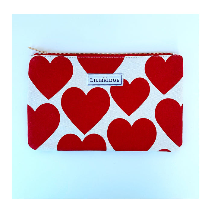 The Lilibridge Clutch, Love