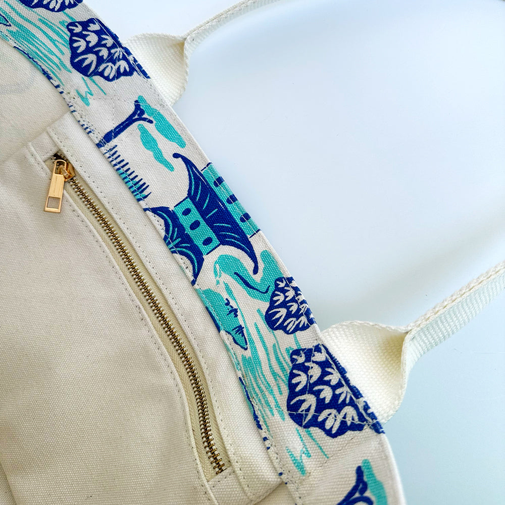 The Live & Love Tote, Blue Pagoda – Lilibridge